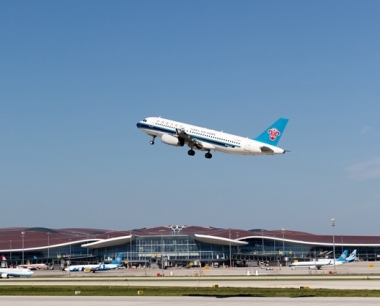 首都机场大型机场北京市区接机送机服务